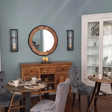 Bourbon Barrel Inn Bed & Breakfast-3